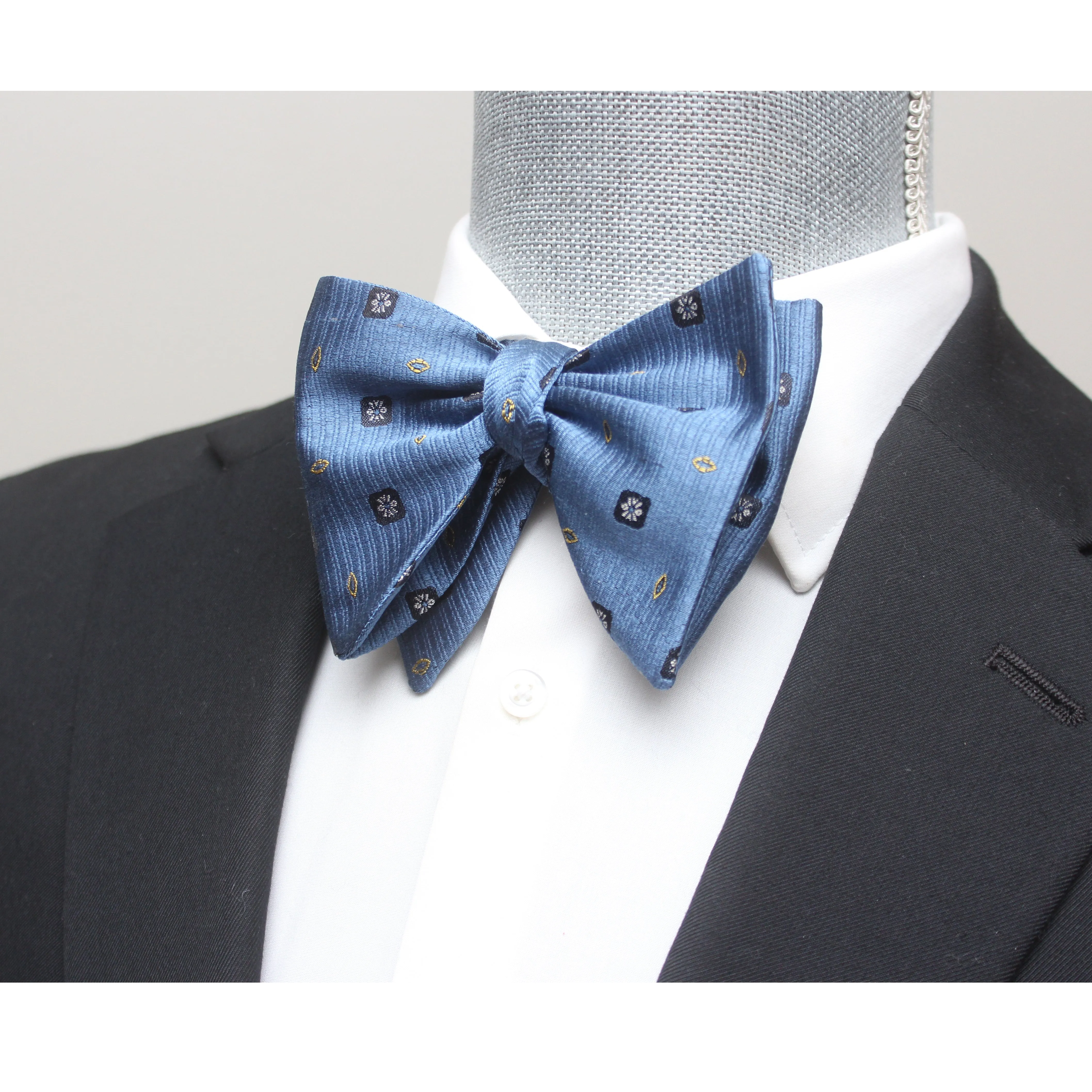 Big Butterfly Blue Ornament Silk Bow Tie
