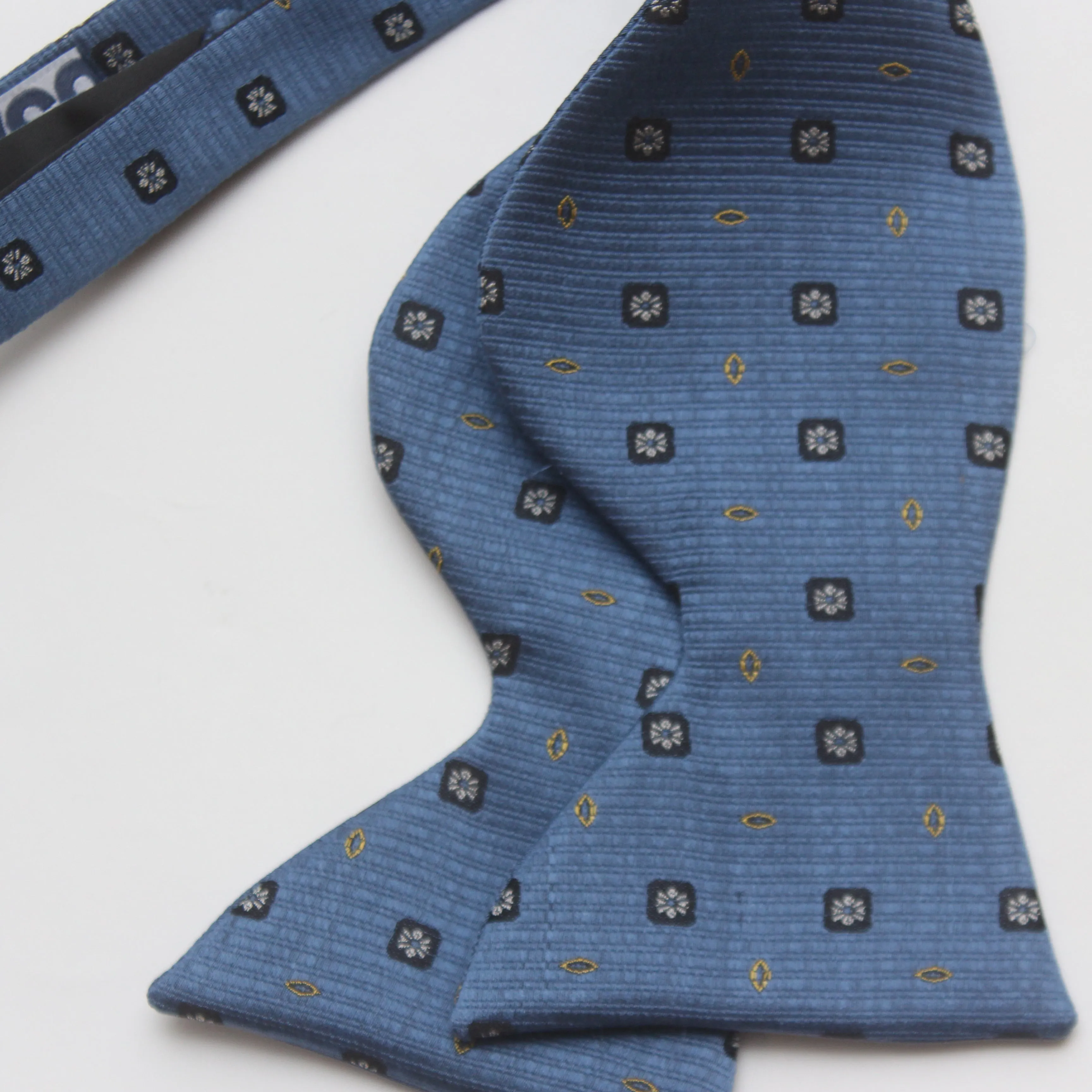 Big Butterfly Blue Ornament Silk Bow Tie