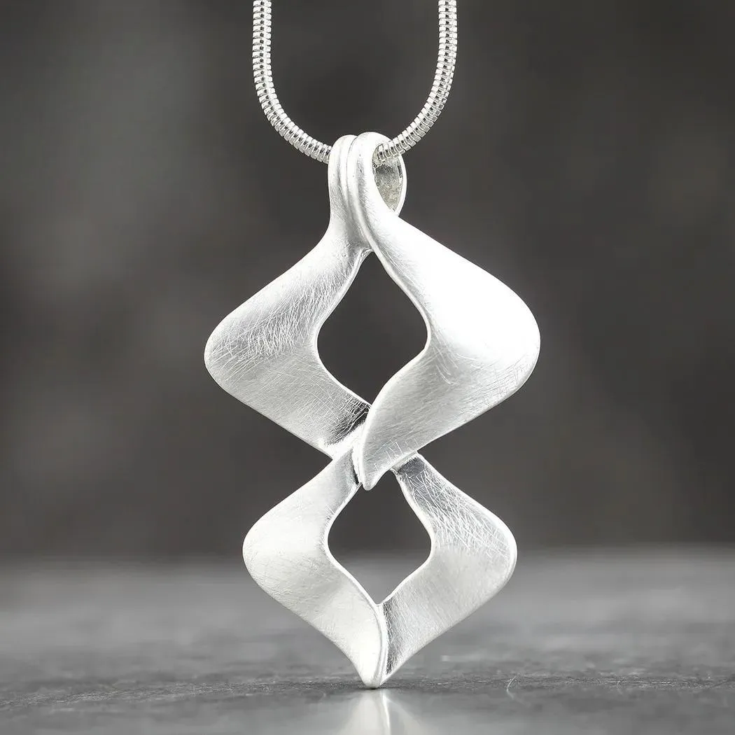 Fashion Geometric Pendant Necklaces Gothic Chain Necklaces Jewelry Handmade Pendant For Women