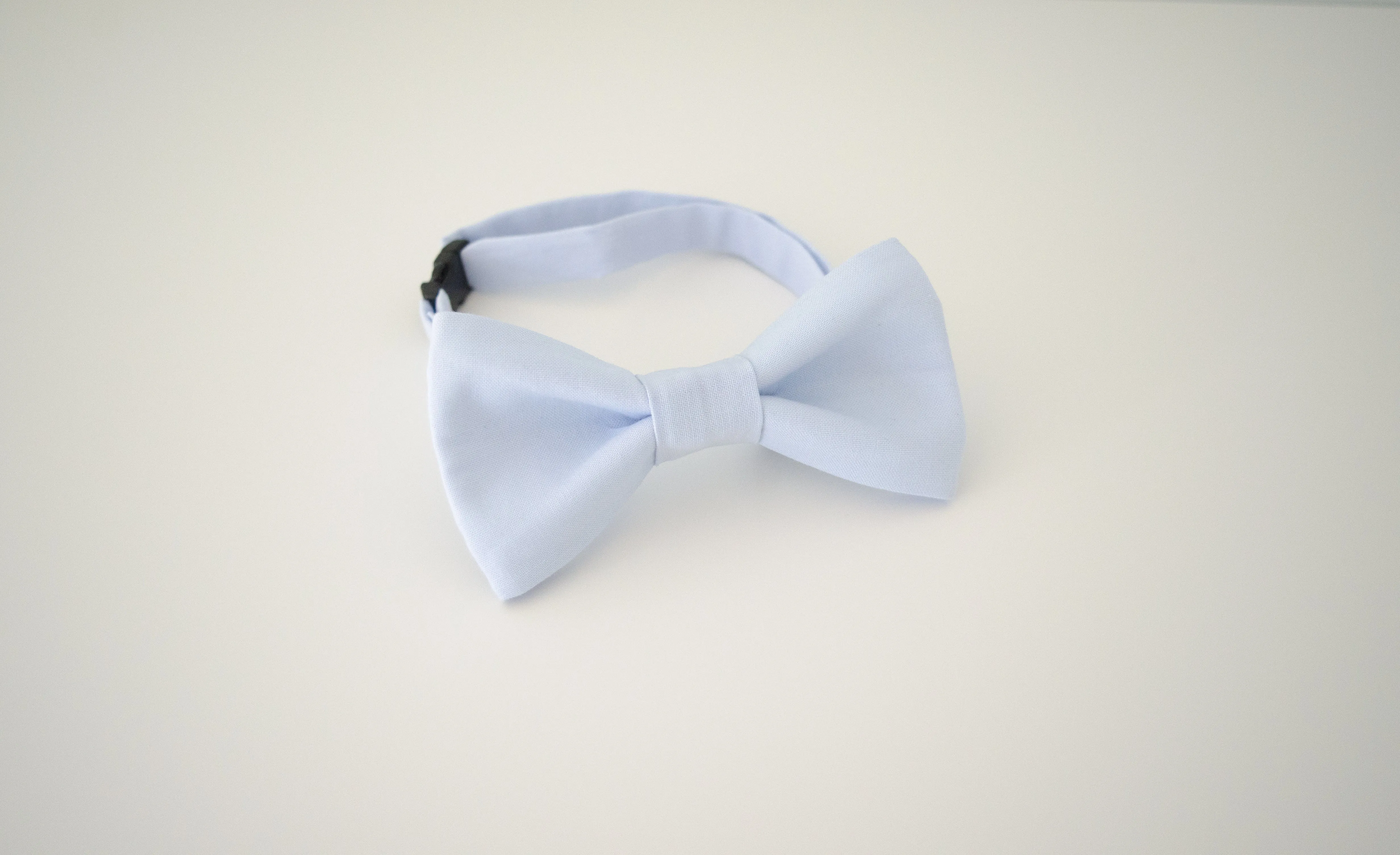 Light Blue Bow Tie (63)
