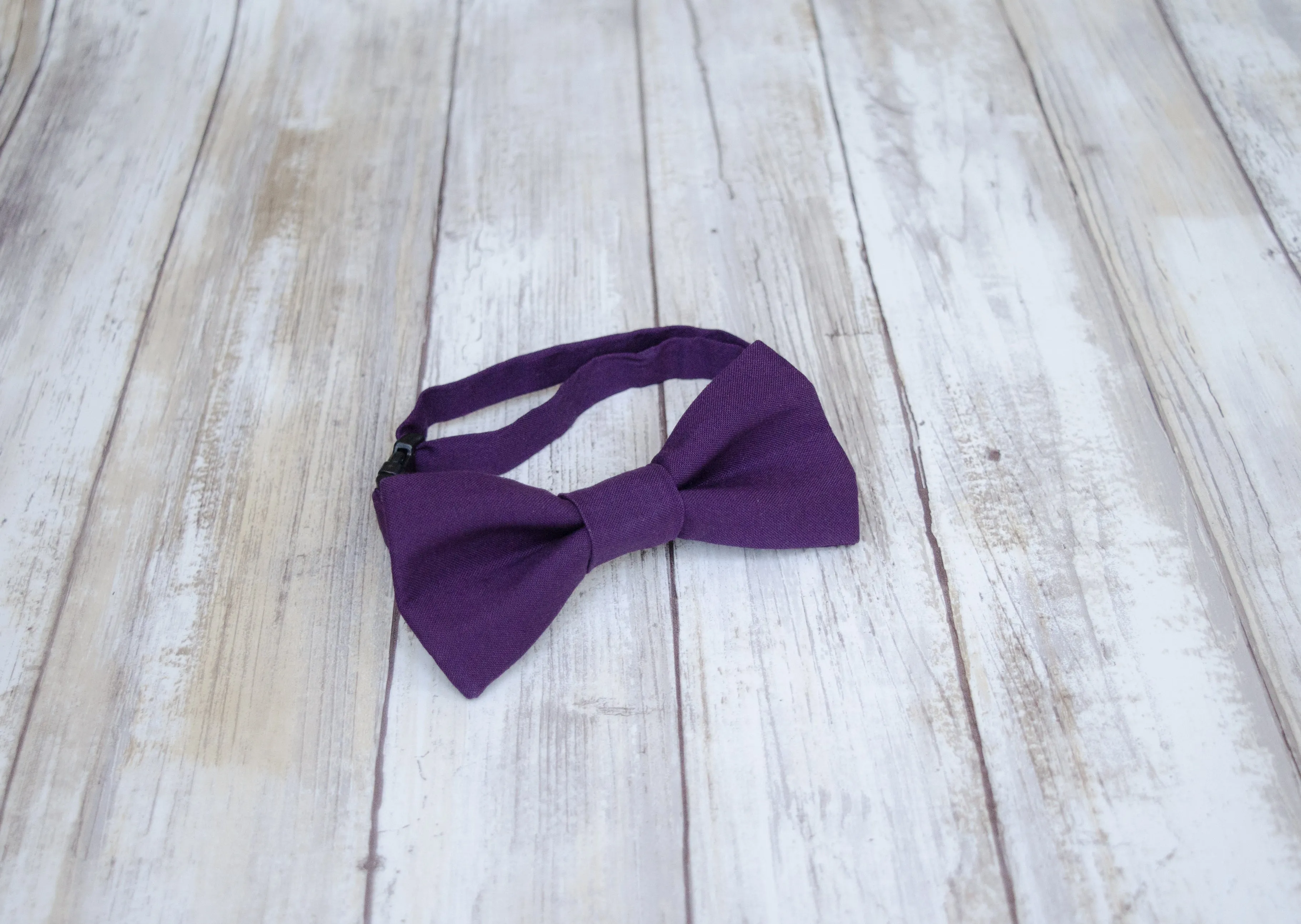 Prune Bow Tie (238)